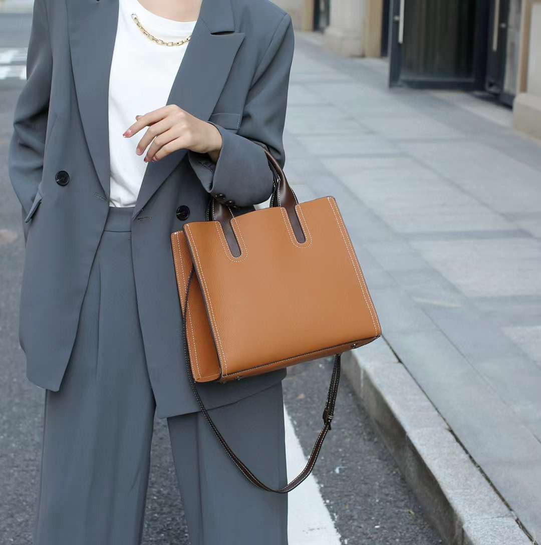 Genuine Leather Commuter Large Capacity First Layer Cowhide Handbag